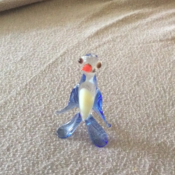 Blown Glass Penguin Figurine - Picture 1 of 7